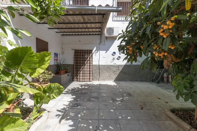 EXCEPCIONAL OPORTUNIDAD EN PLENO CENTRO DE HUÉTOR VEGA — 14