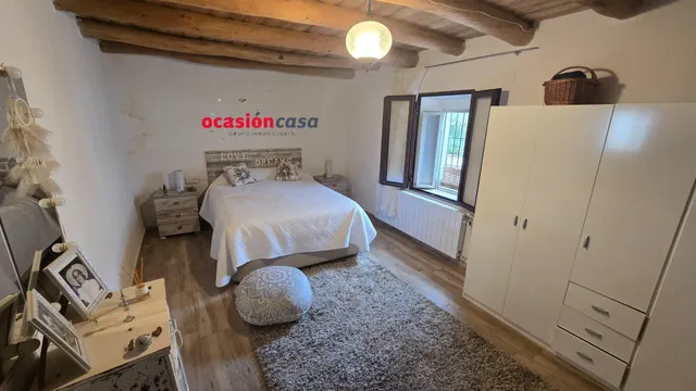 CASA CON PATIO AMPLIO A LA VENTA — 10