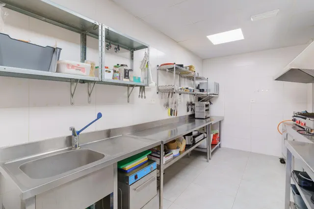 OPORTUNIDAD DE NEGOCIO EN MOTRIL – BAR LA BIEN PAGÁ — 18