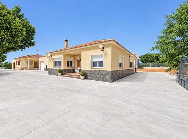 DOS CHALETS CON PISCINA, PARCELA DE 3.282M2, ORIHUELA, LA MA - foto 5