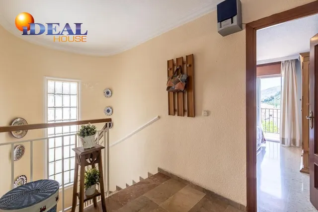 Chalet en Pinos Genil — 28
