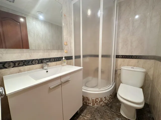 Amplio Piso en Venta 4h en Sant Boi de Llobregat - Zona Vinyets — 21