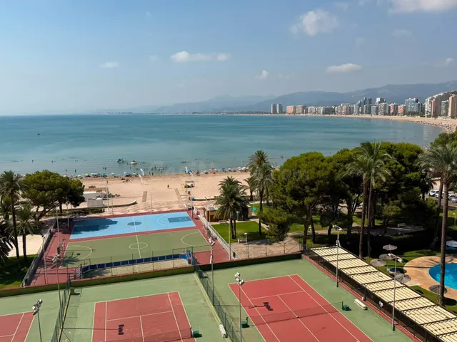 Apartamento en Primera Línea de Playa. - foto 2