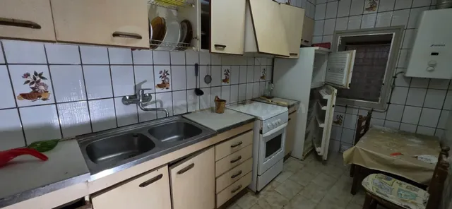 Gran casa con carácter para rehabilitar en el centro de El P - foto 2