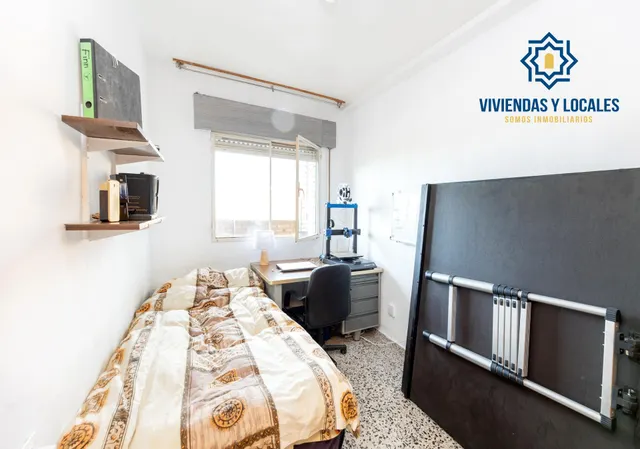 En Venta Piso de 4 dormitorios con ascensor, ideal para reformar a tu gusto. — 14