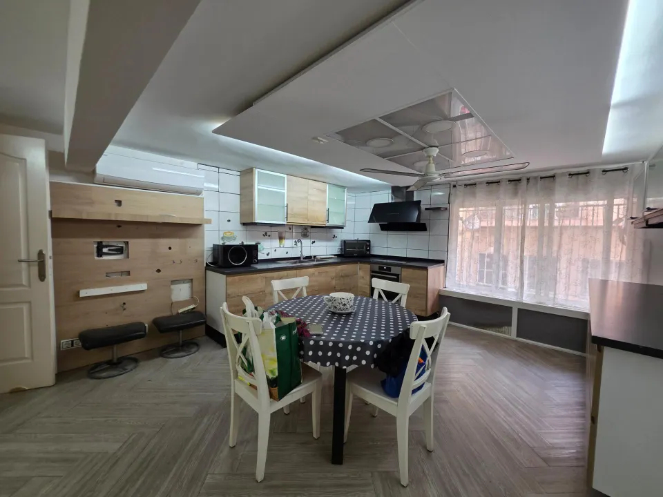 LOCAL + LOFT EN EL BARRIO DEL PLA