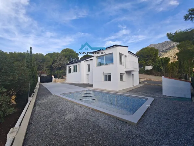 Exclusivo Chalet reformado con vistas al mar en Altea la Vel - foto 5
