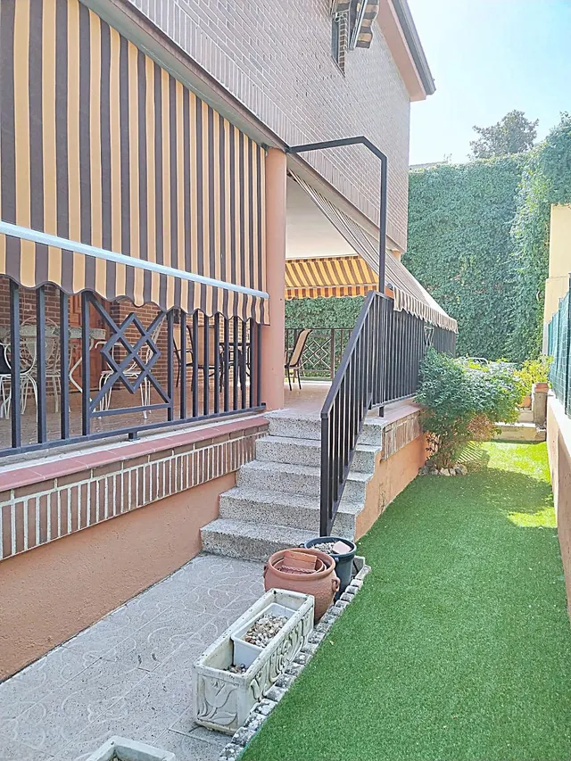 Esta casa no trata sólo de metros cuadrados.... ¡ ES EL GRAN ESCENARIO DE TU VIDA ! — 9