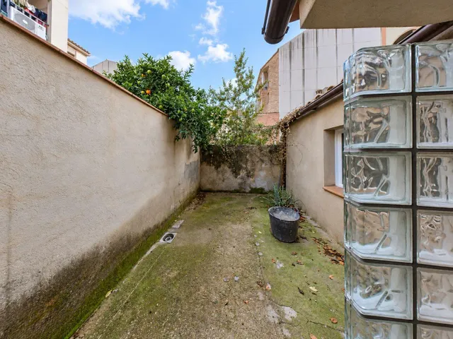 Local comercial con encanto y patio privado — 12
