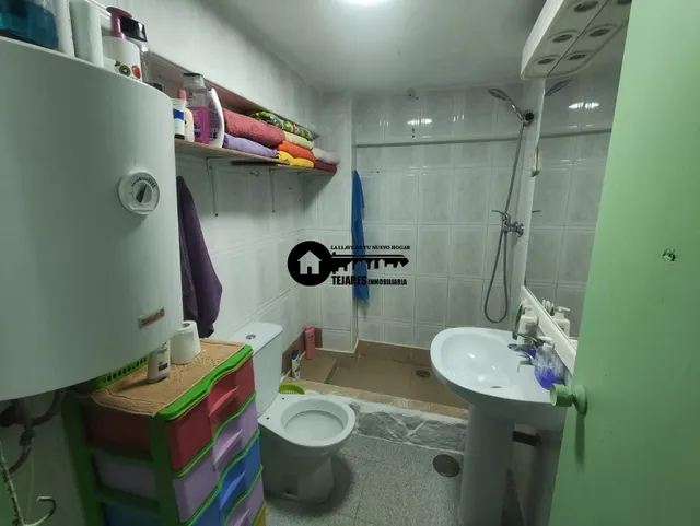 Inmobiliaria tejares vende local reacondicionado como vivienda en zona hospital — 17