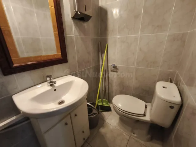 Local comercial 60m² en alquiler - Poble nou - foto 4
