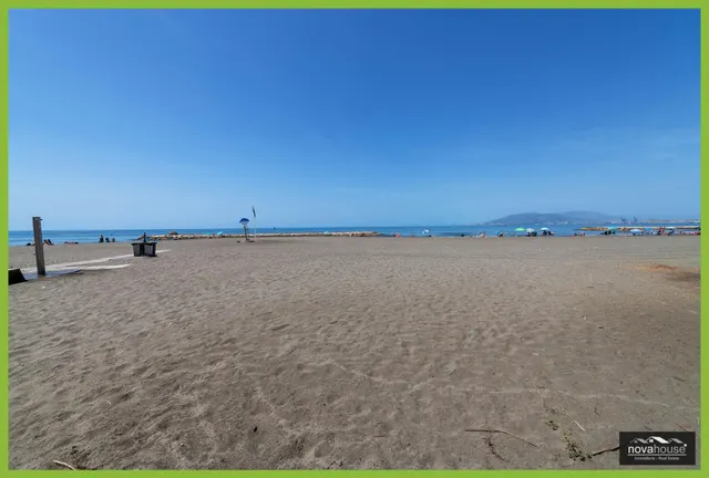 1ª LÍNEA DE PLAYA EN MÁLAGA, EL PALO — 14