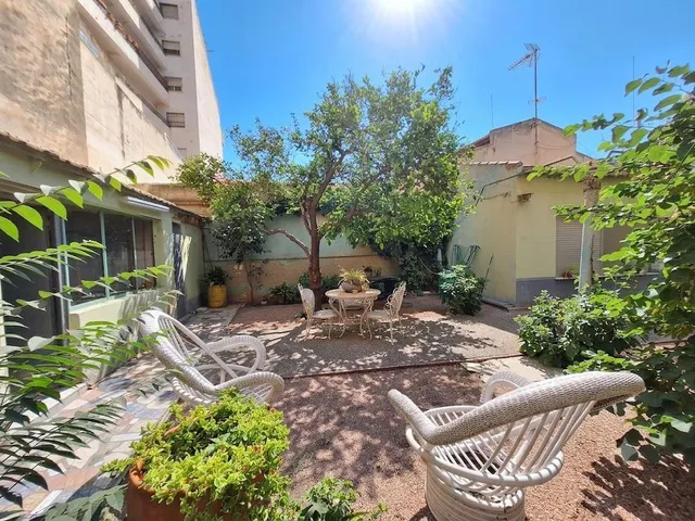 ✨Casa de estilo modernista con jardín privado y amplio garaje en el centro de Monóvar — 12
