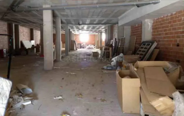 Local comercial 470m² en venta - Alcora - foto 4