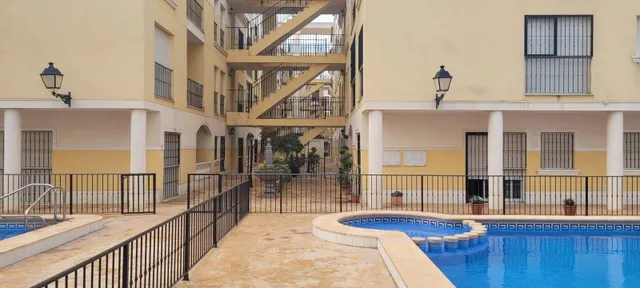 ☀️ ¡Tu rincón mediterráneo en Formentera del Segura! Apartamento con 2 terrazas y piscina — 36