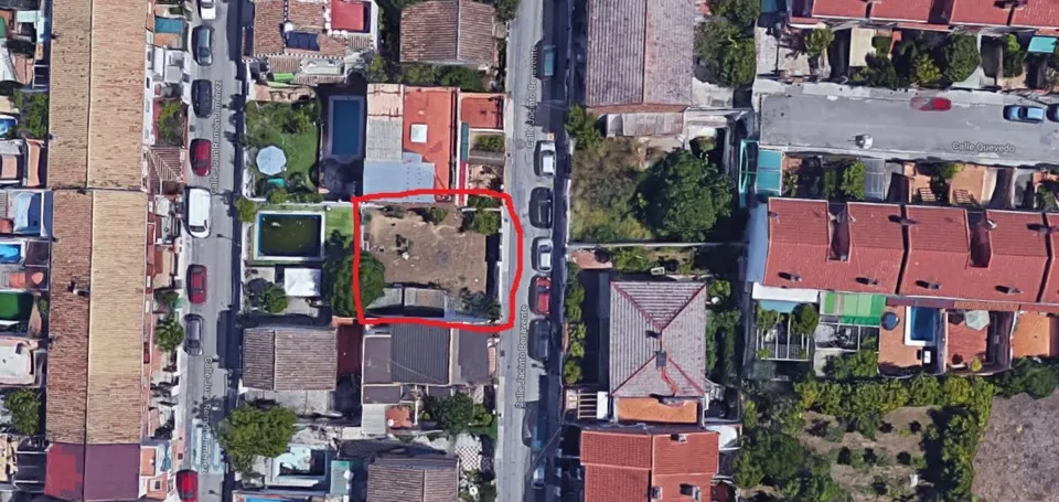 Céntrico solar en Ogíjares para edificio de viviendas