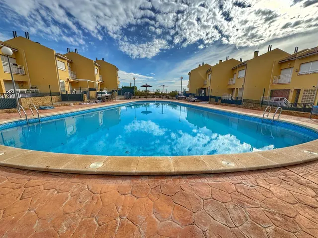 Espectacular bungalow en alenda golf — 26