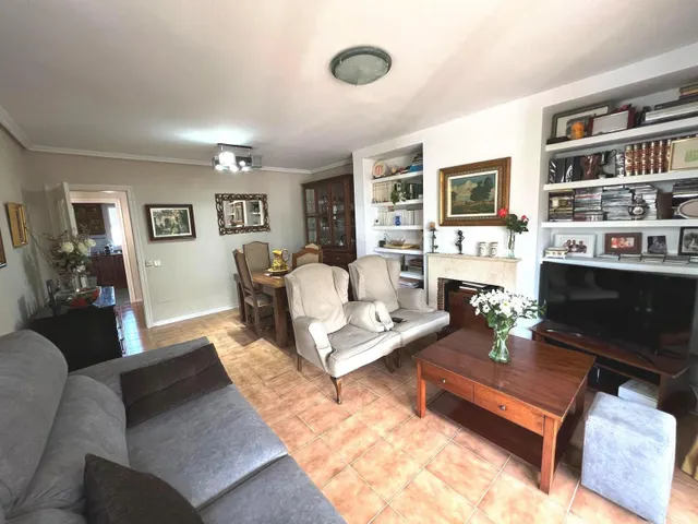 ADOSADO DE 3 habitaciones CON PARKING Y GRAN PISCINA COMUNITARIA CON JARDINES. — 9