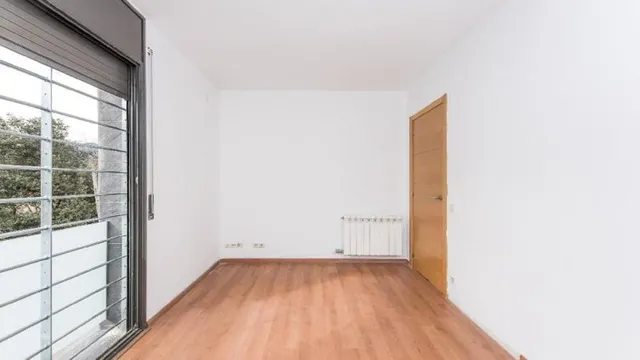 CASA EN VENTA OKUPADA EN SANT PERE DE VILAMAJOR — 9