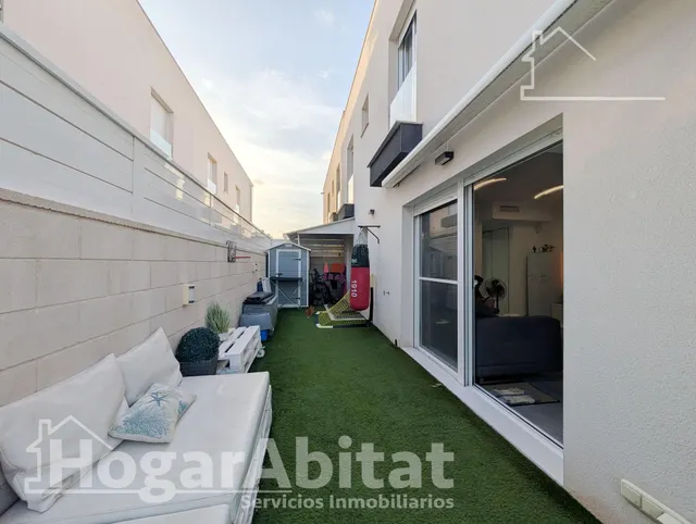 ¡Precioso Chalet! Seminuevo, amplio y luminoso, con piscina privada, garaje y jardín — 13