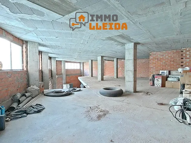 OPORTUNIDAD Local comercial de 2 plantas en Balaguer — 6