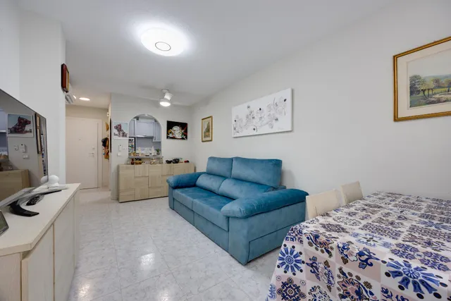 Apartamento reformado de un dormitorio en la Playa de los Locos — 13