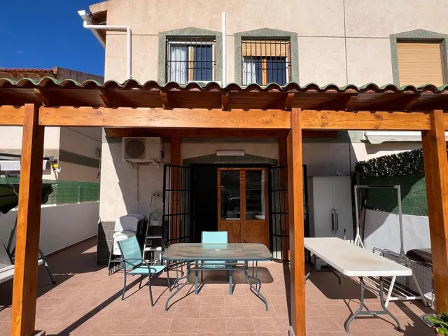 Casa adosada con grandes patios y mucha tranquilidad en Calabardina — 2