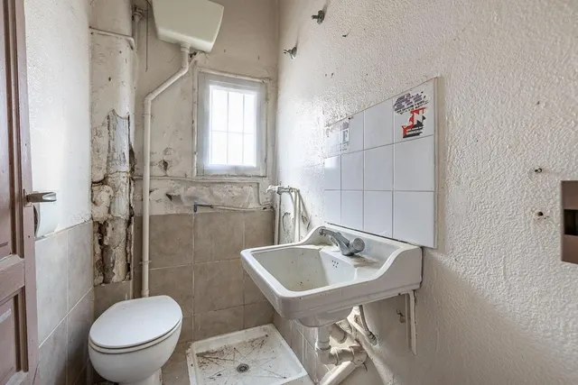 CASA 640 M2 EN CARRETERA DE MURCIA, ALBAYCIN. — 10