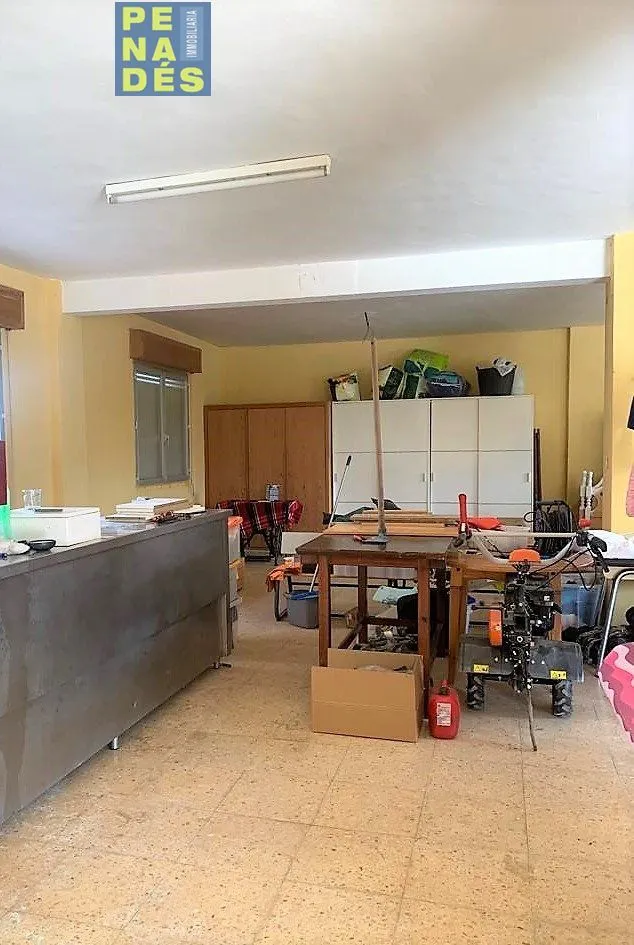 A ESCASOS METROS DEL CASCO URBANO. — 7