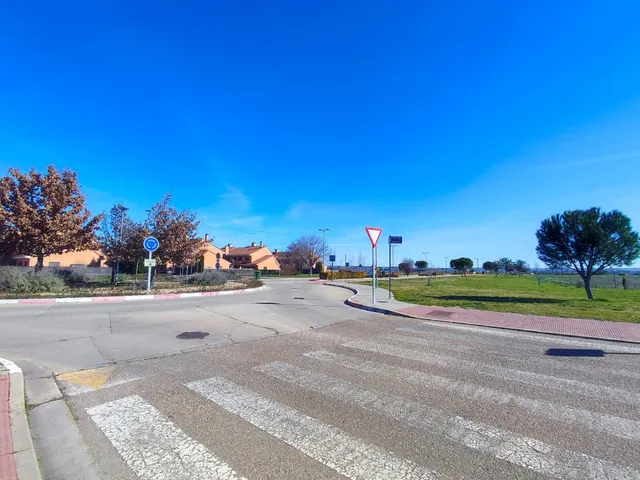 Parcela de 712 m2 en Aldeamayor Golf — 7