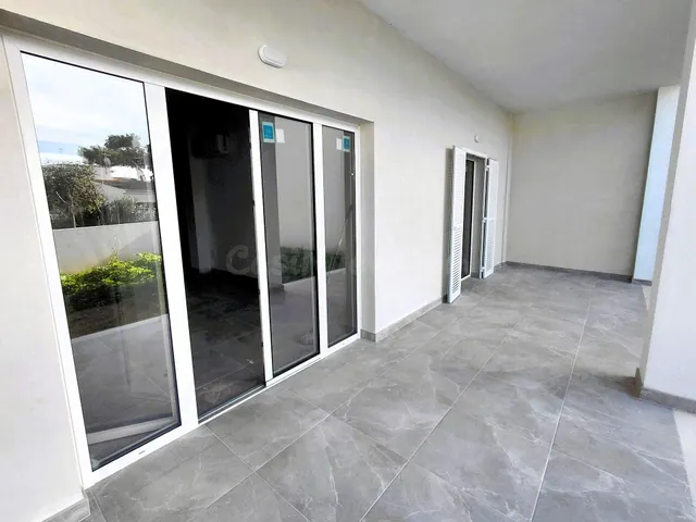 ¿Buscas una planta baja adaptada, de obra nueva, con jardín  - foto 3