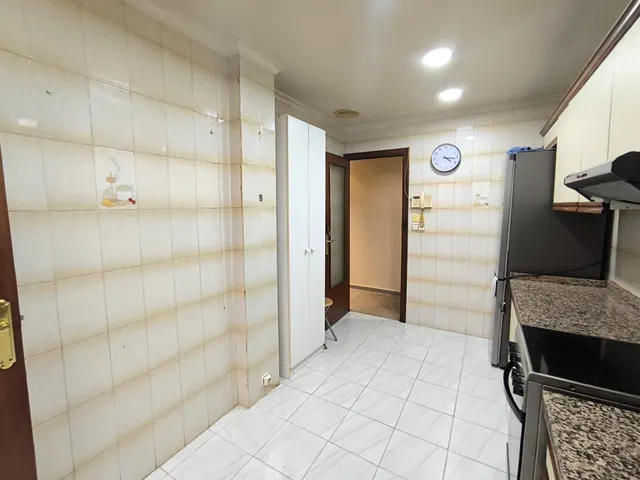 Amplio Piso en zona Plaza Crevillente con Ascensor — 24