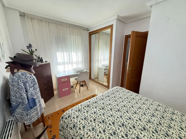 Piso impecable zona Mercadona con garaje y trastero — 24