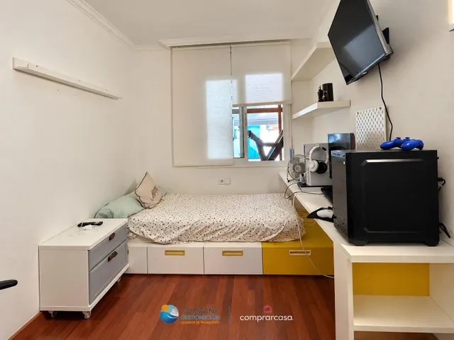 Piso con gran patio privado, terraza, parking y trastero en Tossa de Mar — 29