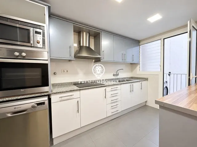 Piso en venta en buen estado en la zona de Sagrada Família — 7