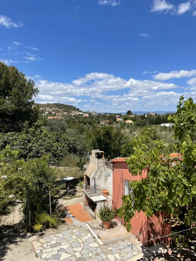 Tu refugio lejos de la vida urbana pero bien comunicado con Valencia — 24