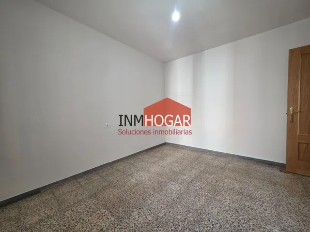 Amplia vivienda de 4 dormitorios con dos terrazas acristaladas en venta la zona sur de Ávila — 20