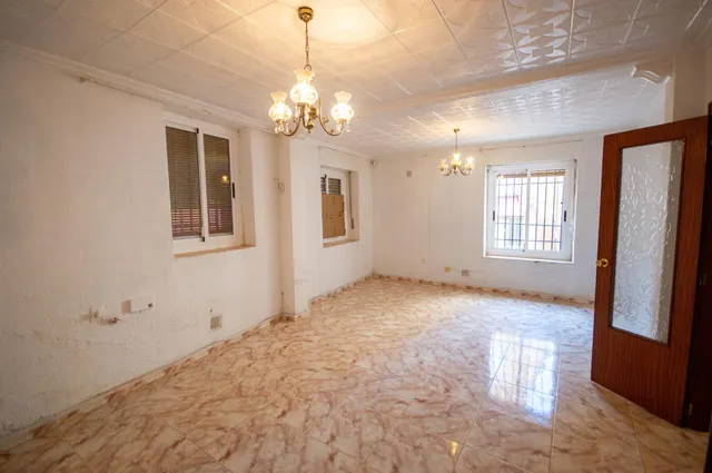 Casa independiente en calle Mayor 268 m2 en el corazón del casco antiguo de Petrer — 6
