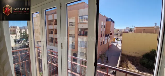 Piso en venta en Calle Pórtugos, Roquetas de Mar - foto 4