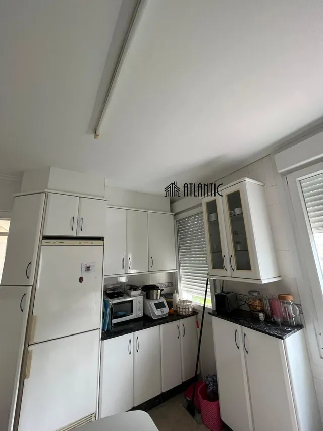 Casa 10 habitaciones 283m² en venta - Centro Urbano — 38