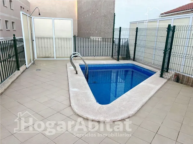 ¡CERCA DE LA PLAYA! PRECIOSO, REFORMADO CON PISCINA, TERRAZA Y GARAJE — 7