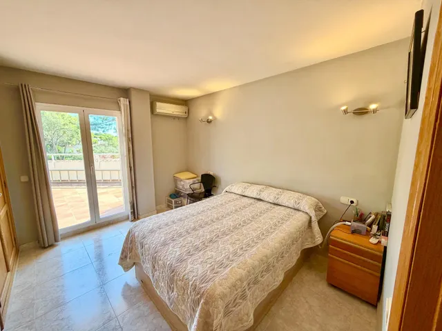 Exclusivo chalet en Portals Nous con 655 m2 de parcela, amplias terrazas y gran potencial — 22
