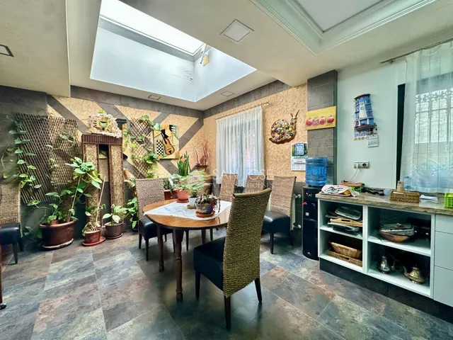 SE VENDE CASA EN MUY BUEN ESTADO EN EL CENTRO DE ASPE — 38