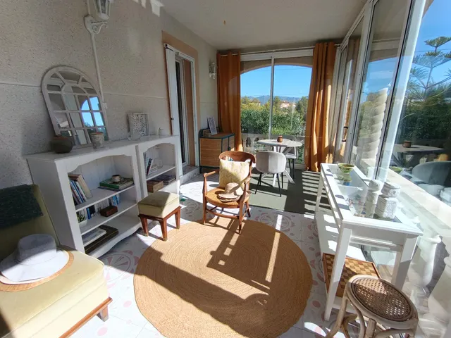 Exclusiva villa reformada y moderna con vistas al mar y montaña, piscina, cocina de verano y apartamento independiente — 14