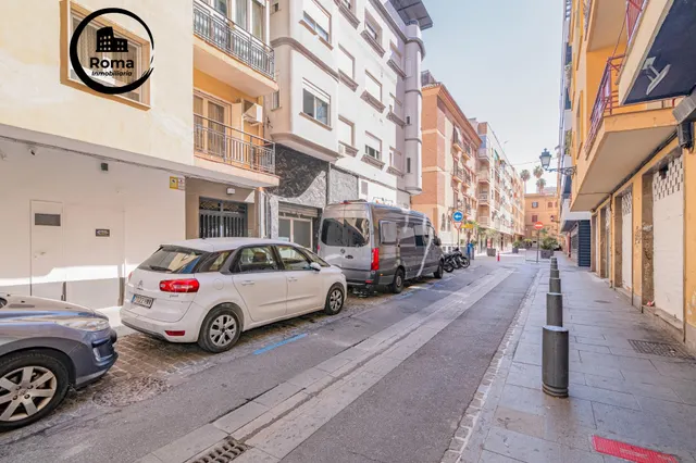 Local en pleno centro de Granada — 25