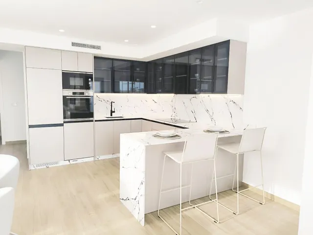 VILLAS DE OBRA NUEVA EN LA FINCA GOLF — 8