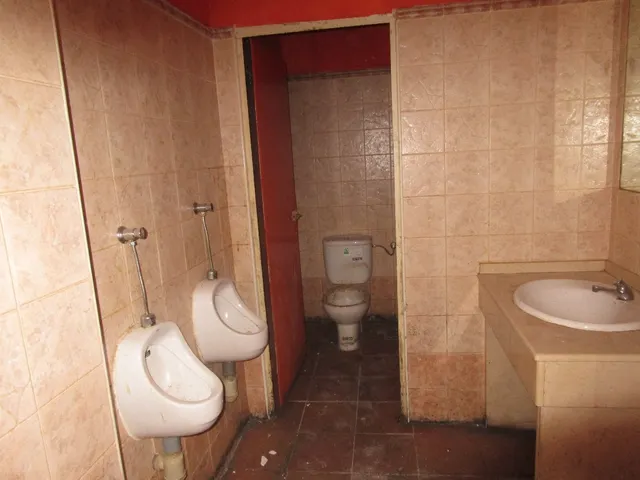 Urbis te ofrece un local comercial en zona Centro, Salamanca. — 6