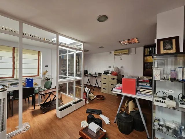 SE VENDE OFICINA EN PLENO CENTRO DE JEREZ - foto 5