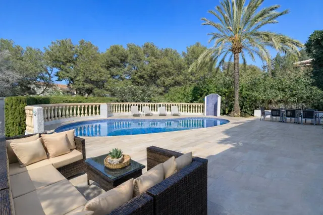Villa Bosque. Villa de cinco dormitorios en venta en Jávea. — 20
