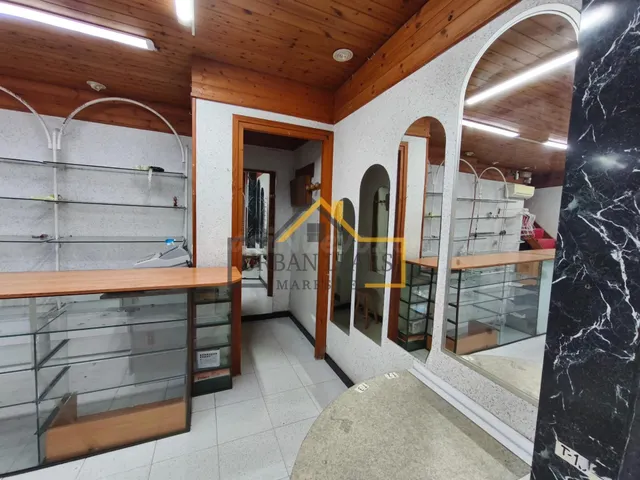 Oportunidad Única: Local Comercial en el Corazón de Rubí por - foto 5